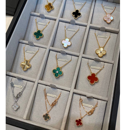 [Spark]CLOVER 15MM BLACK ONYX SINGLE FLOWER NECKLACE