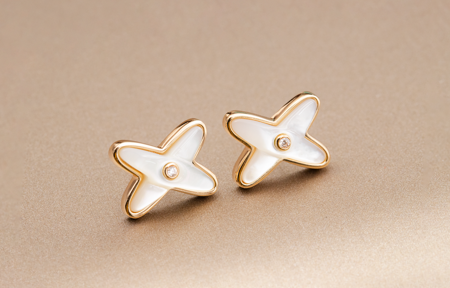 [Spark]JEUX DE WHITE MOP Spark GOLD DIAMOND EARRINGS